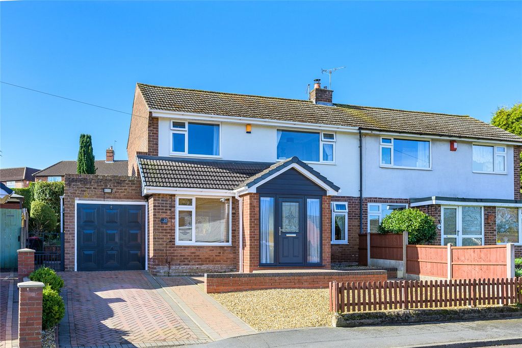 Property photo 1 of 33 Picture No. 28