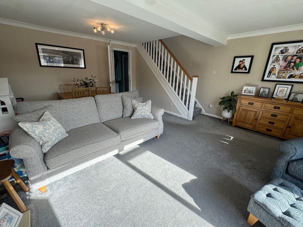 Property photo 3 of 19