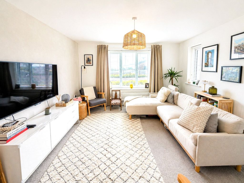 Property photo 2 of 18 Picture No. 05