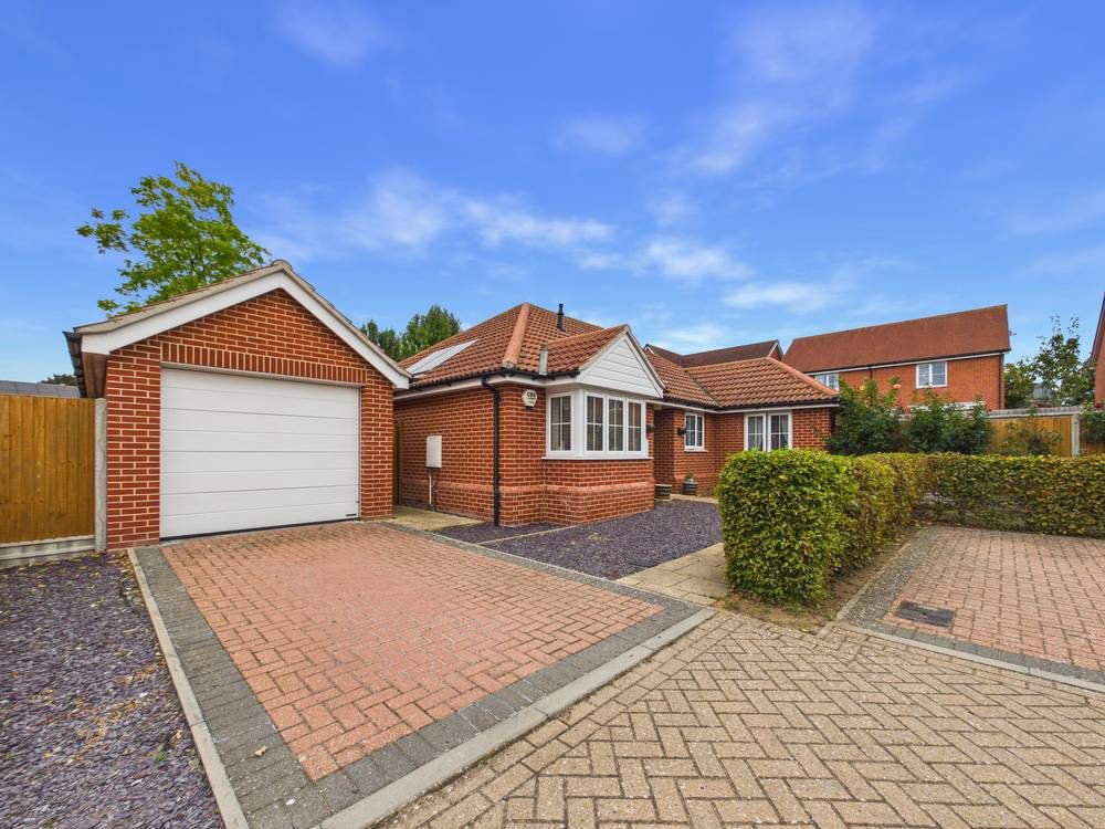 Property photo 1 of 15 Giraffe360-Still013
