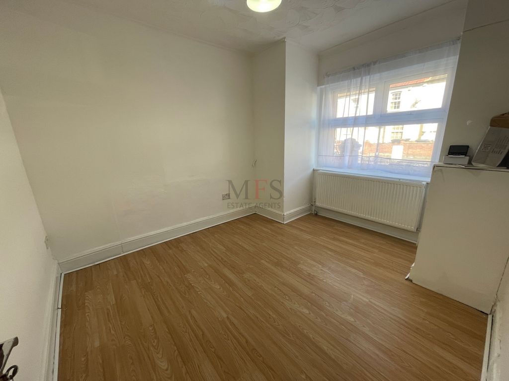 Property photo 2 of 12 Photo 2