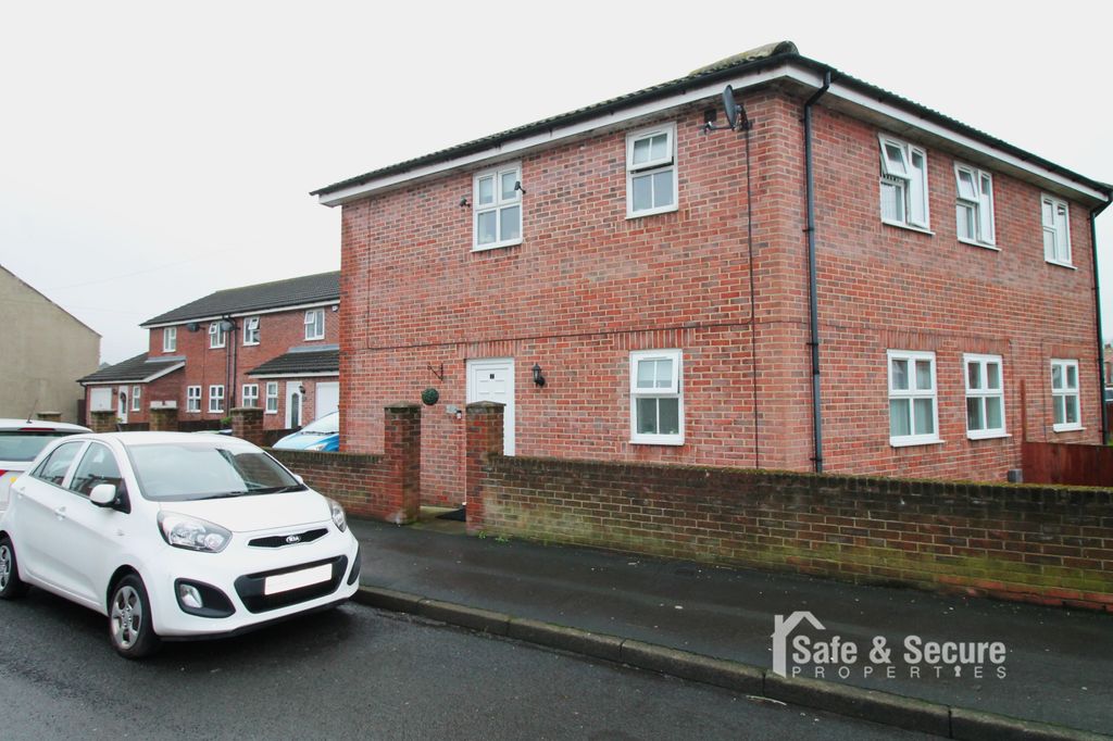 Property photo 1 of 19 Front