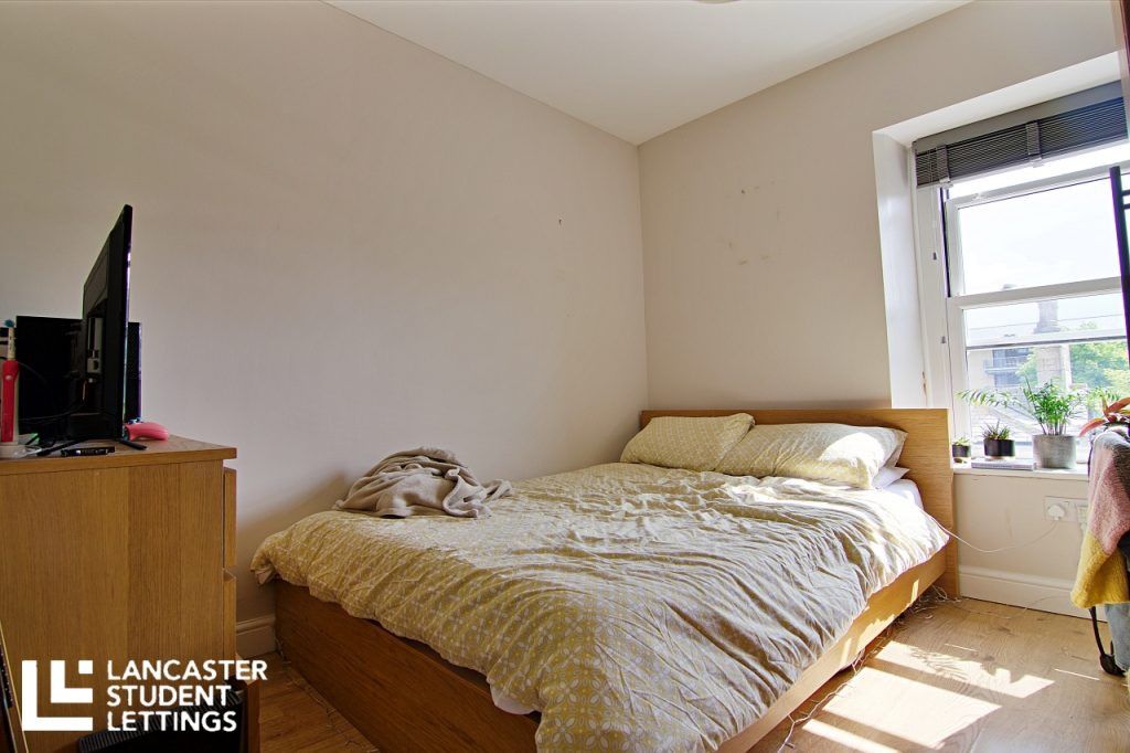 Property photo 1 of 12 Property Photo