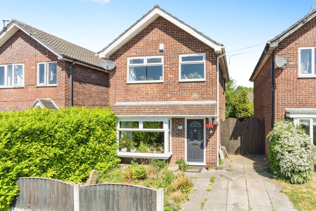 Property photo 2 of 13