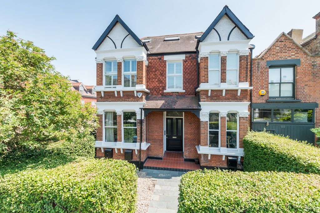 Property photo 1 of 11 109A Barry Road-11