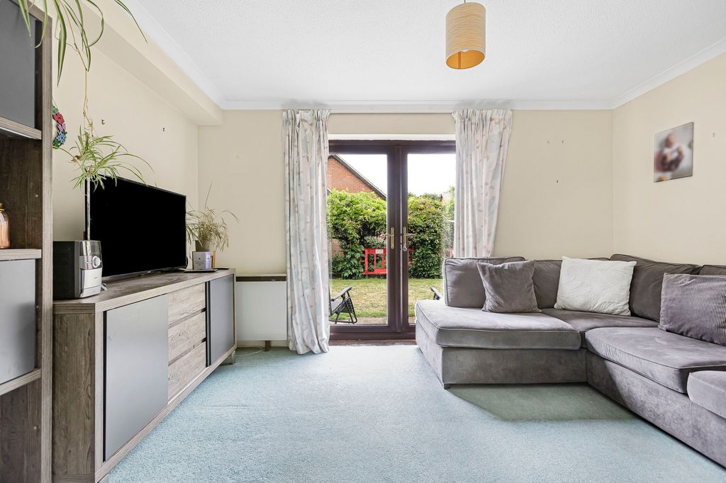 Property photo 2 of 12