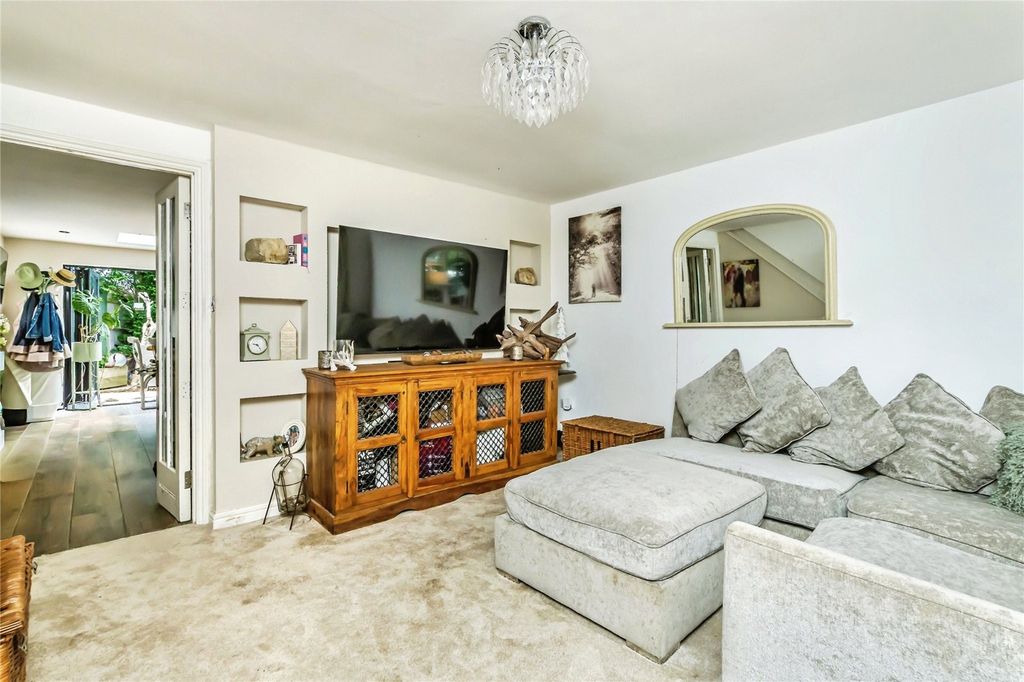 Property photo 2 of 44 Picture No. 22
