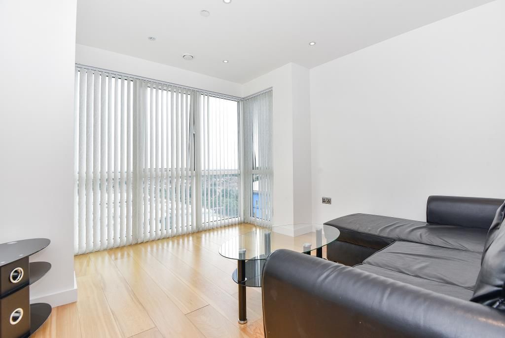 Property photo 2 of 8 Reception