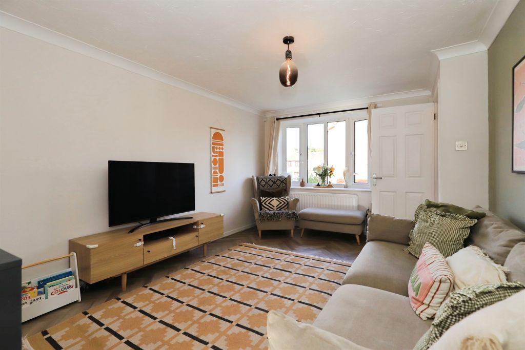 Property photo 2 of 18