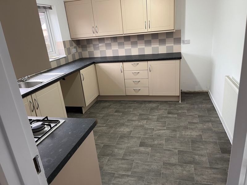 Property photo 2 of 11 Photo 9