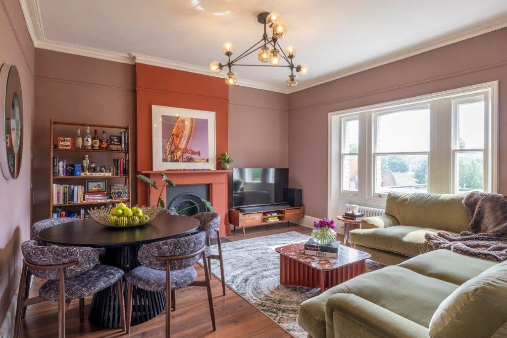 Property photo 1 of 11 Reception Room