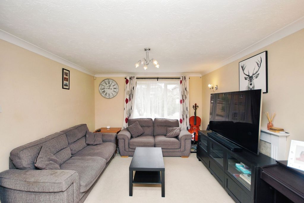 Property photo 3 of 17 Photography
