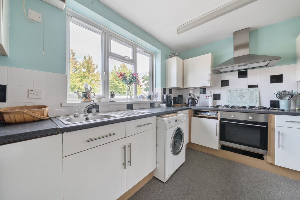 Property photo 3 of 14 1515224-7-6A99784...