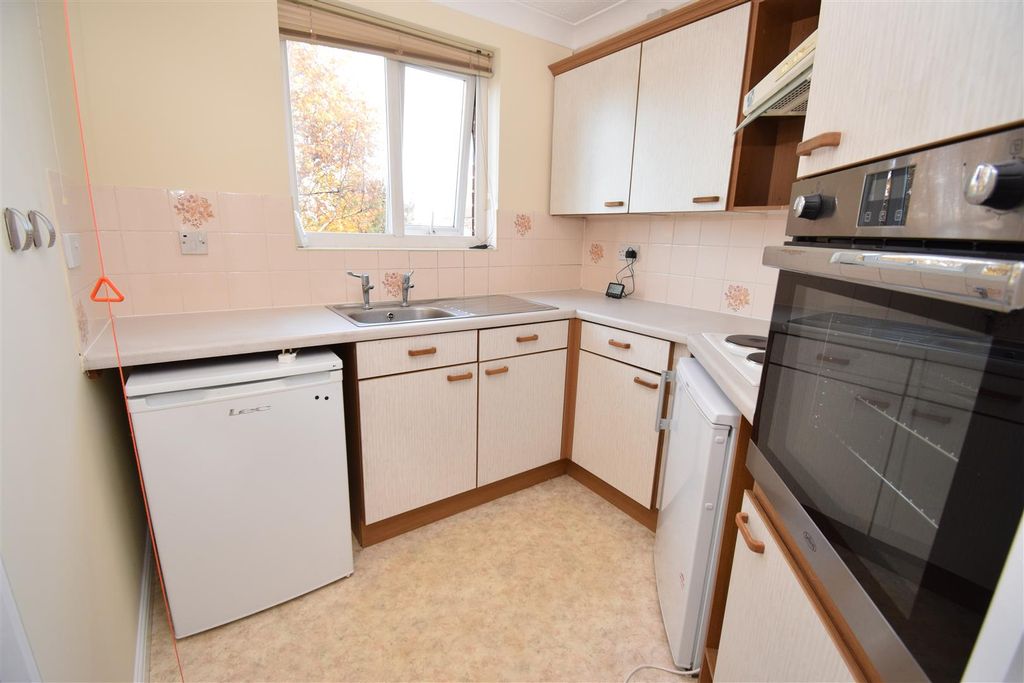 Property photo 3 of 9 6.Jpg