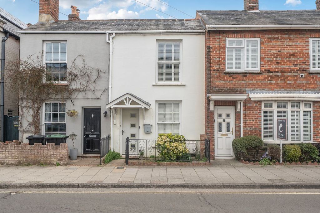 Property photo 1 of 17