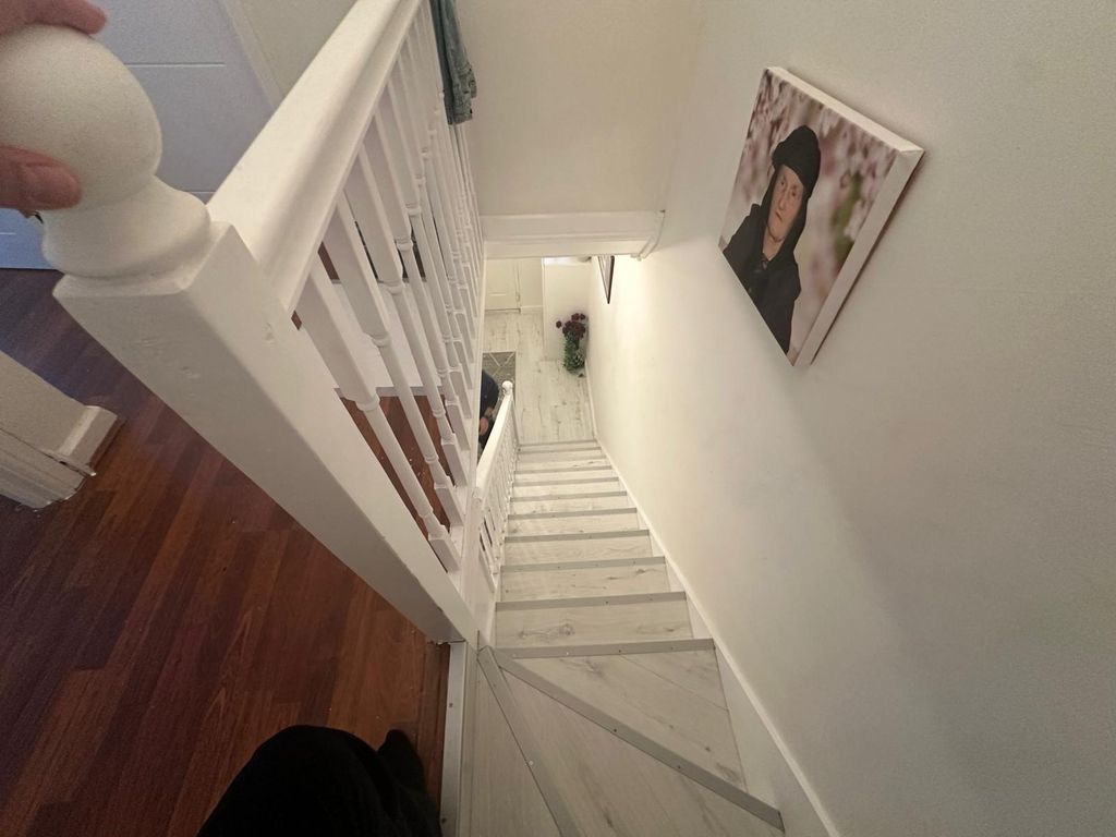 Property photo 2 of 13 Photo 4