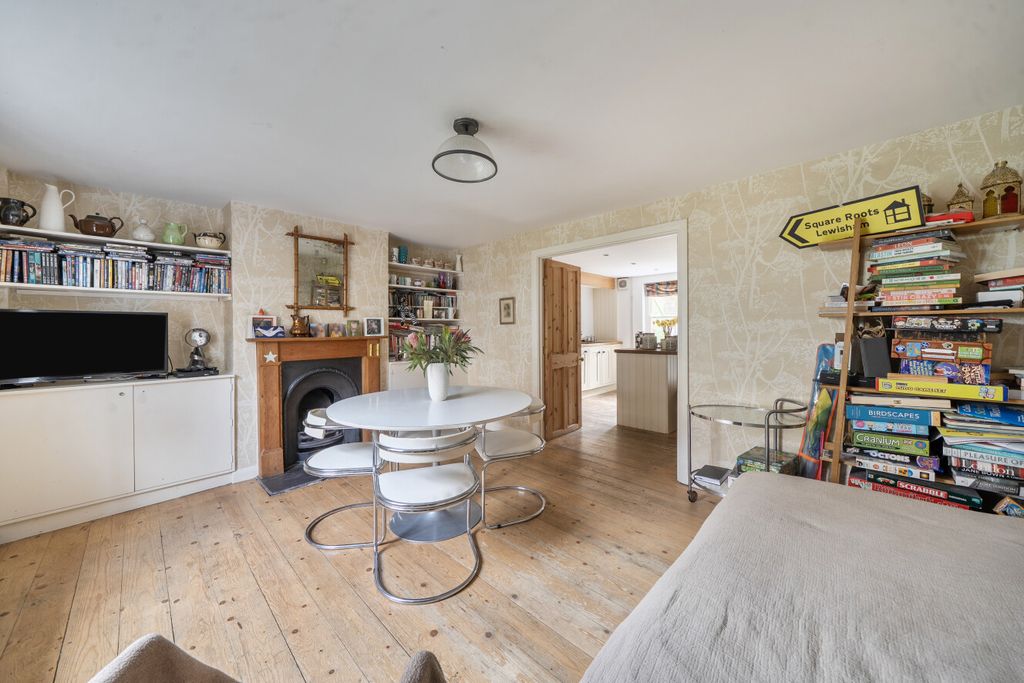 Property photo 3 of 20 1435153-8-69cd2E6...