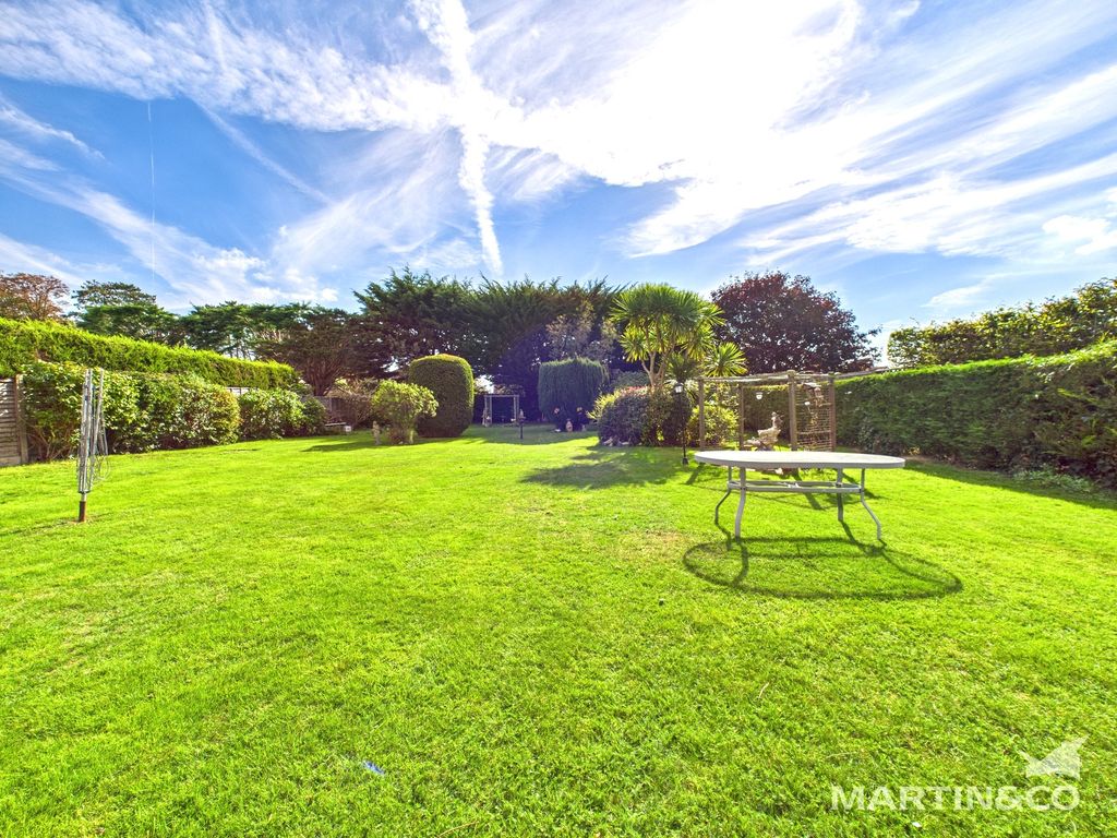 Property photo 2 of 22