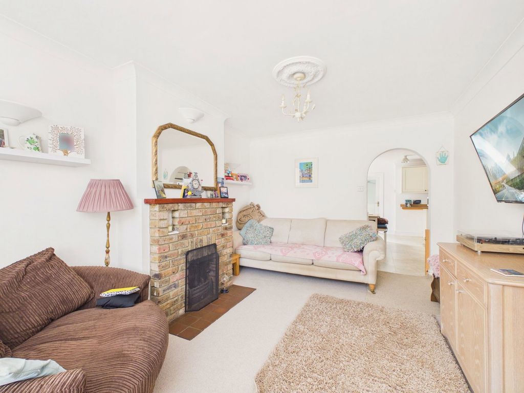 Property photo 3 of 16