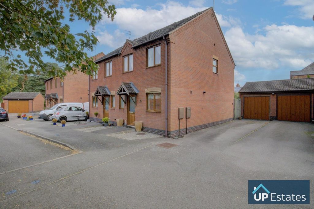 Property photo 1 of 15 Front Aspect