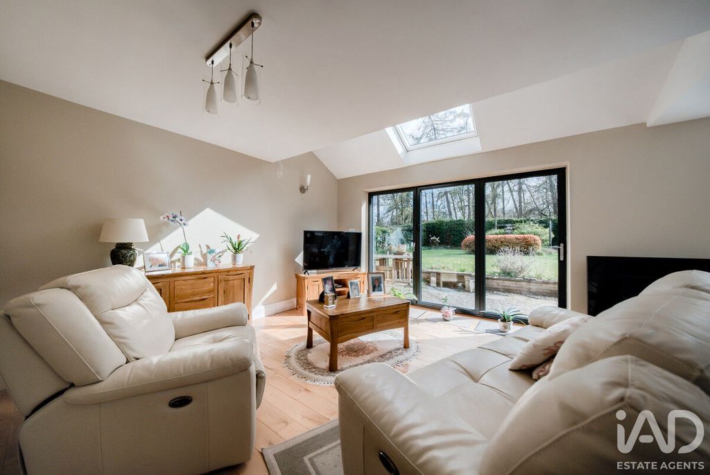 Property photo 2 of 12