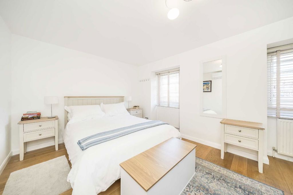 Property photo 3 of 7