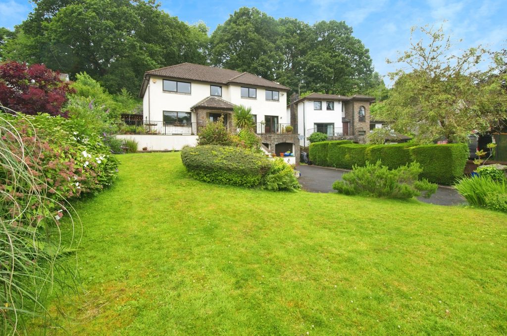 Property photo 1 of 30