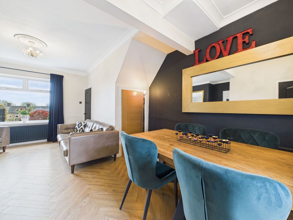 Property photo 2 of 11 Dining Area