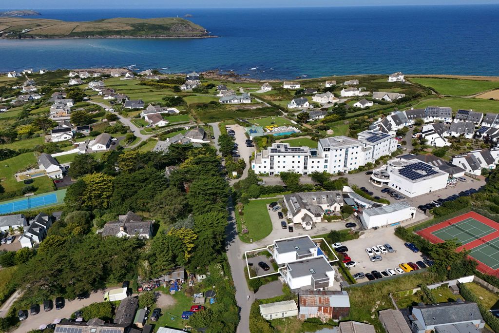 Property photo 2 of 31 67Ebba945309F_1T_Dji_1_White Line_Low Res