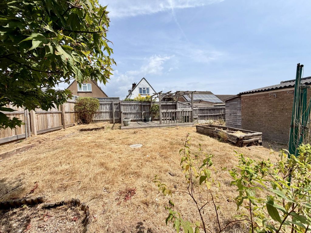 Property photo 3 of 11