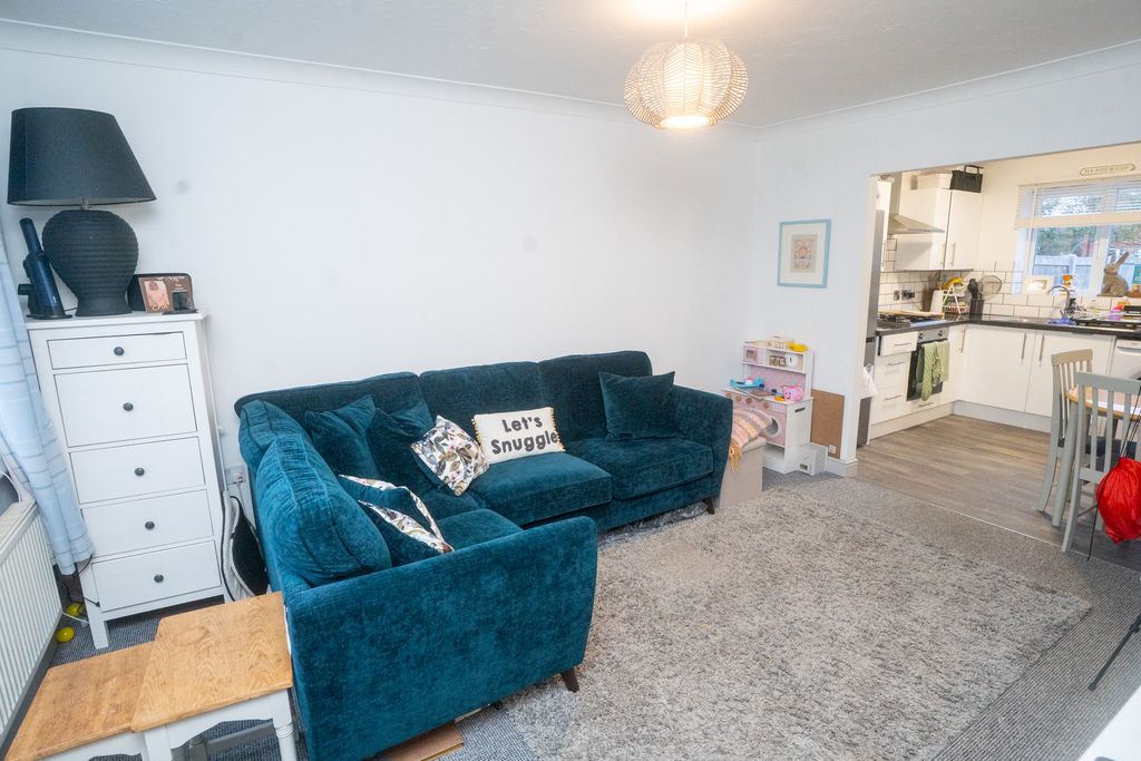 Property photo 3 of 18