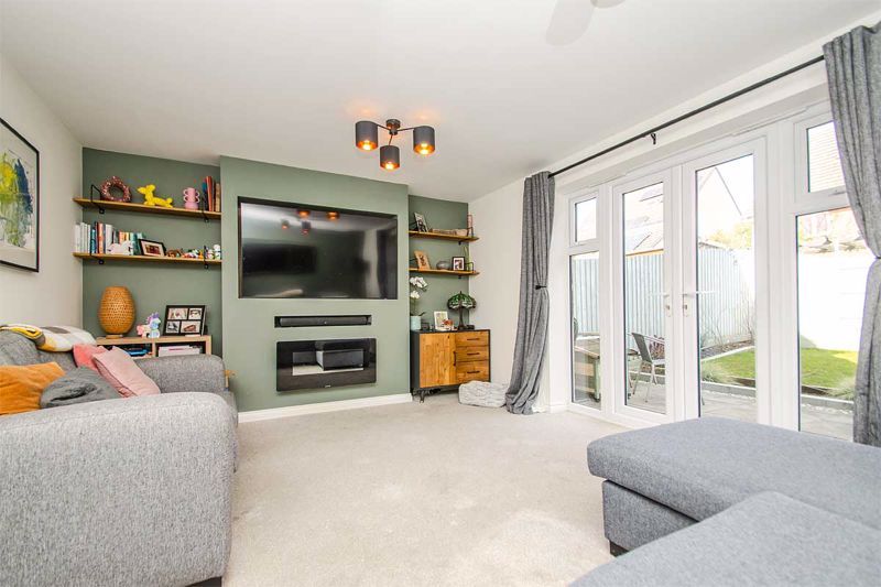 Property photo 2 of 23 Photo 11