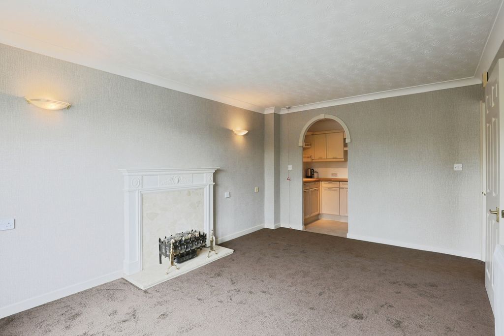 Property photo 2 of 18 Photo