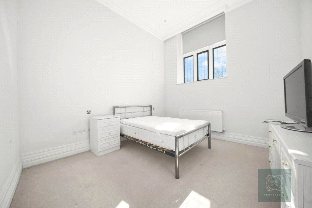 Property photo 3 of 14 Bedroom