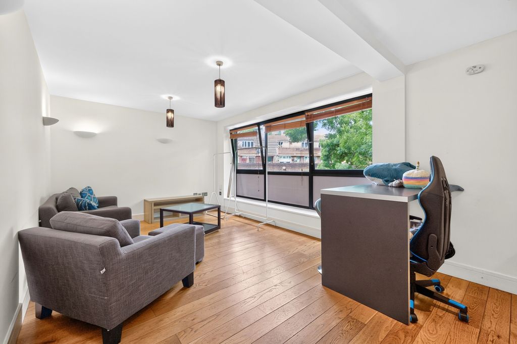 Property photo 1 of 19 Reception Room
