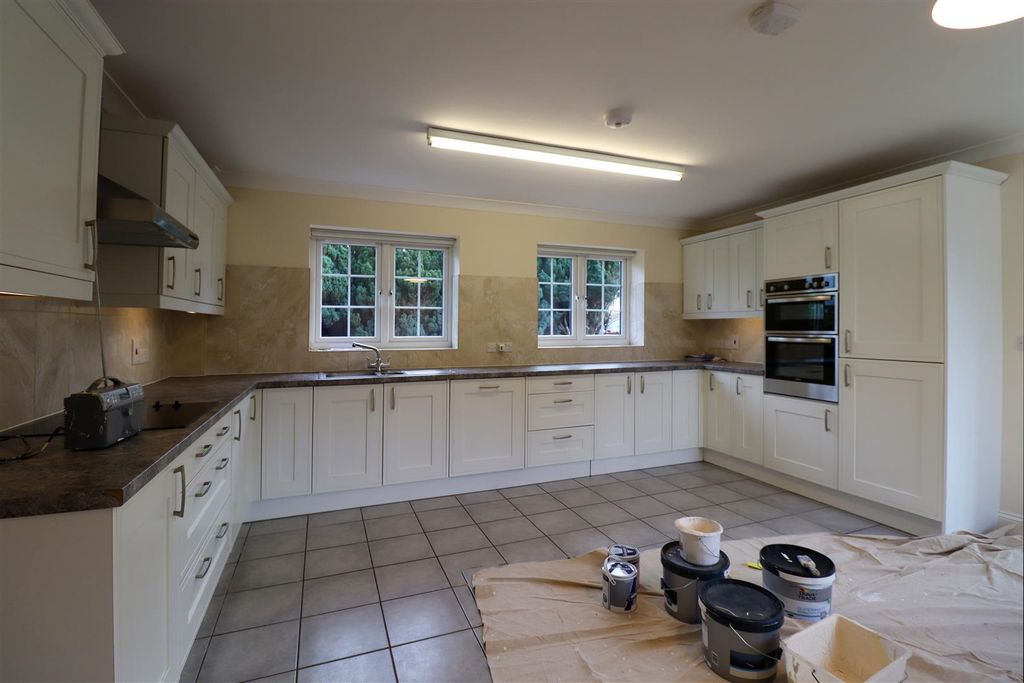 Property photo 2 of 12 Img_6193.Jpg