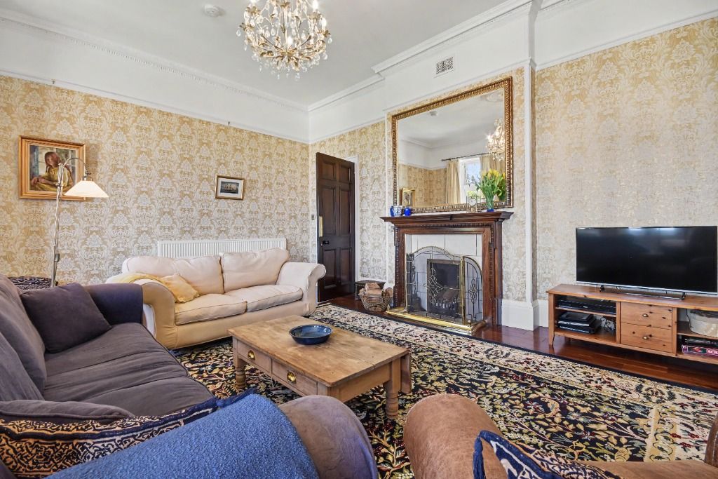 Additional image 5 of 4 bed flat for sale88 Newark Street, Inverclyde, Greenock PA16