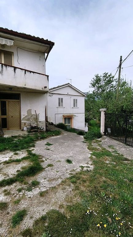 Property photo 2 of 20