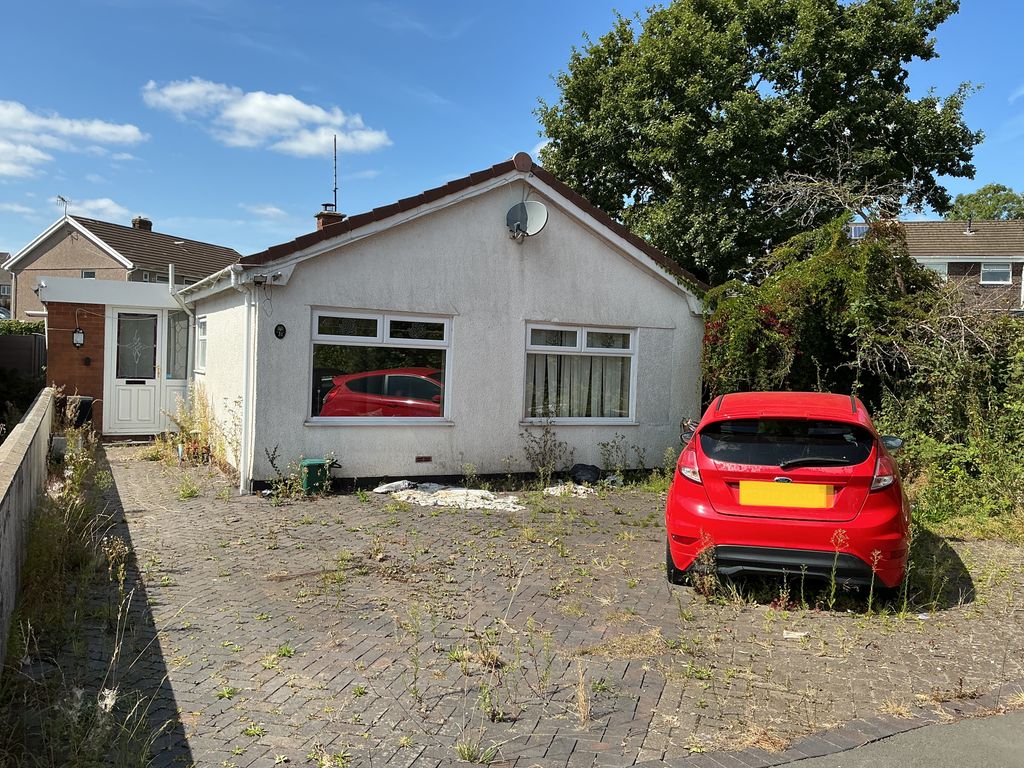 Property photo 1 of 3