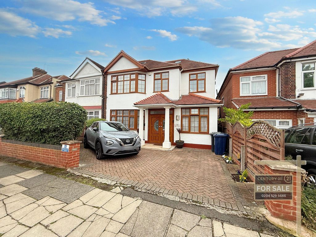 Property photo 1 of 23