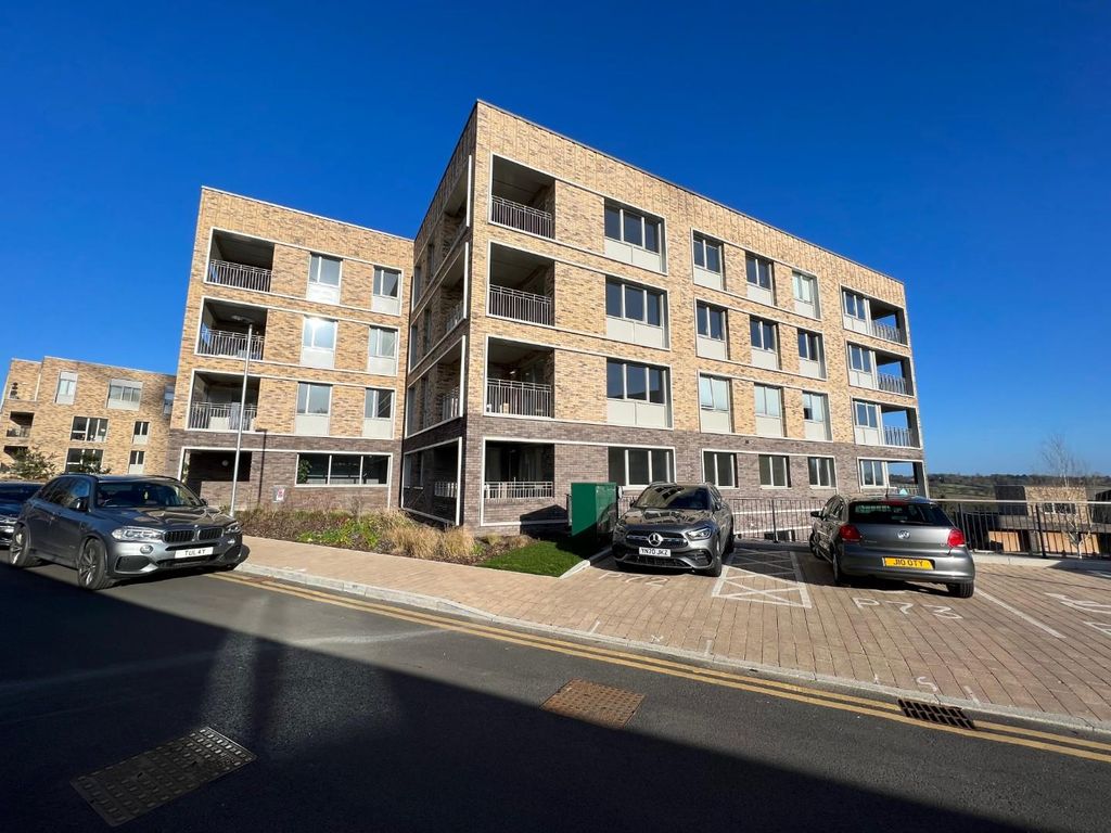 Property photo 1 of 17 Outsidev.Jpeg