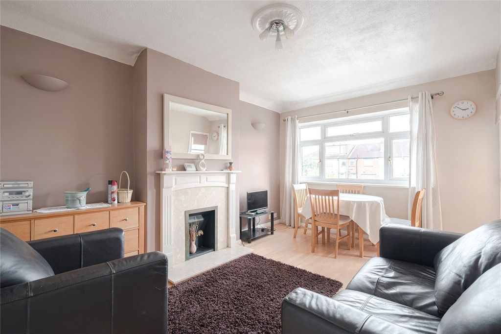 Property photo 1 of 8 Picture No. 04