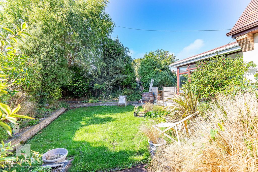 Property photo 3 of 31