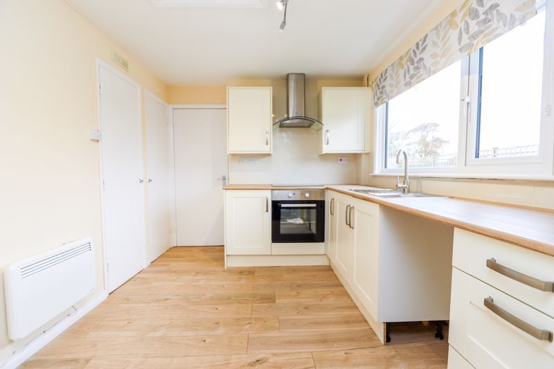 Property photo 3 of 10 Kitchen/Diner