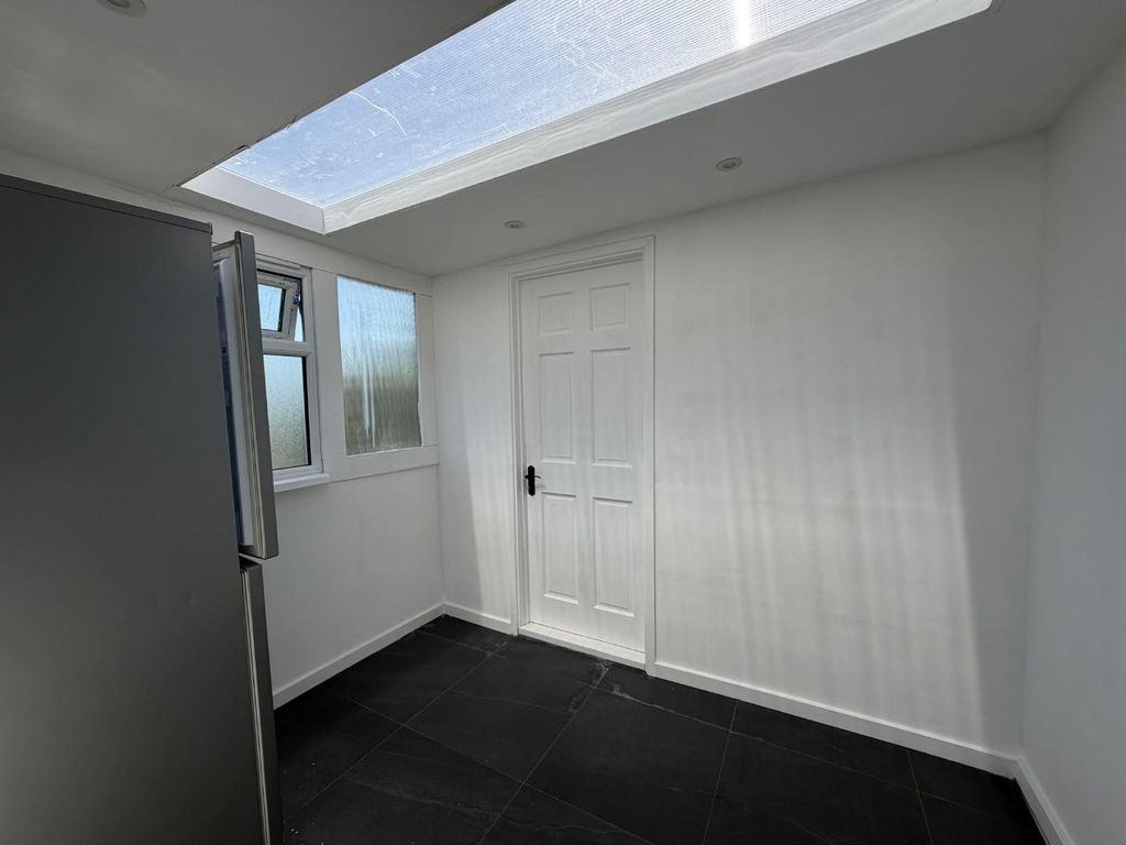 Property photo 3 of 10 03.Jpg