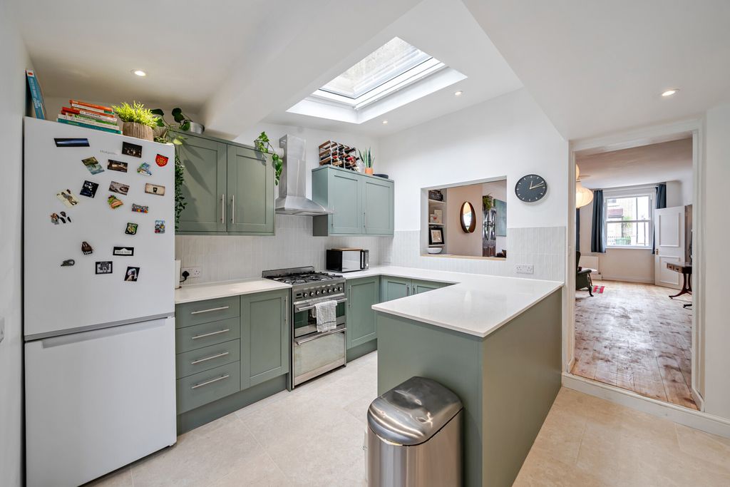 Property photo 3 of 24 1471539-19-6A200E...