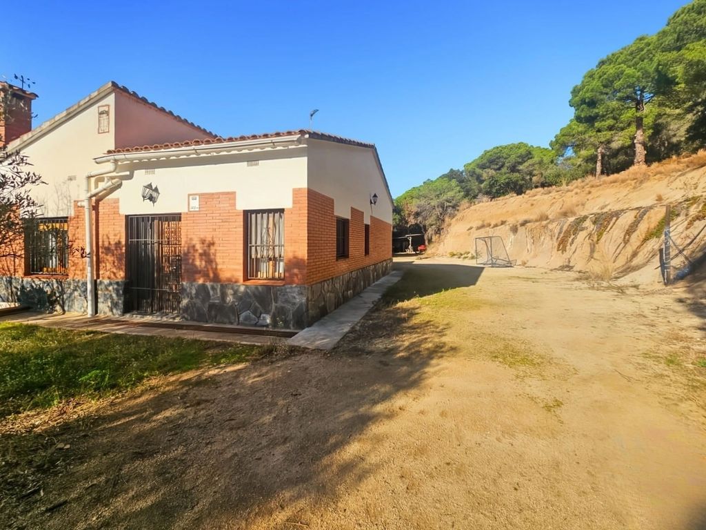 Property photo 1 of 39