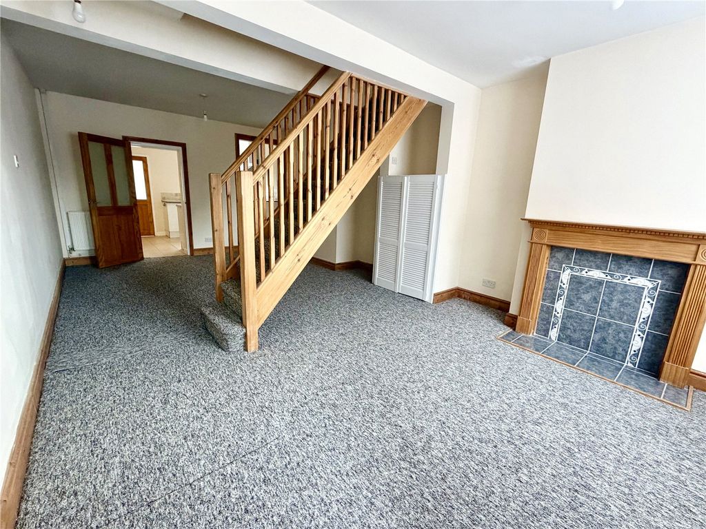 Property photo 3 of 10 Picture No. 12
