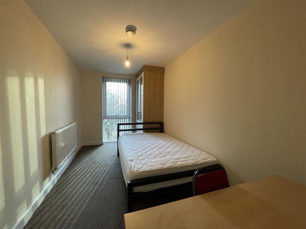 Property photo 3 of 8 Img-5780.Jpg