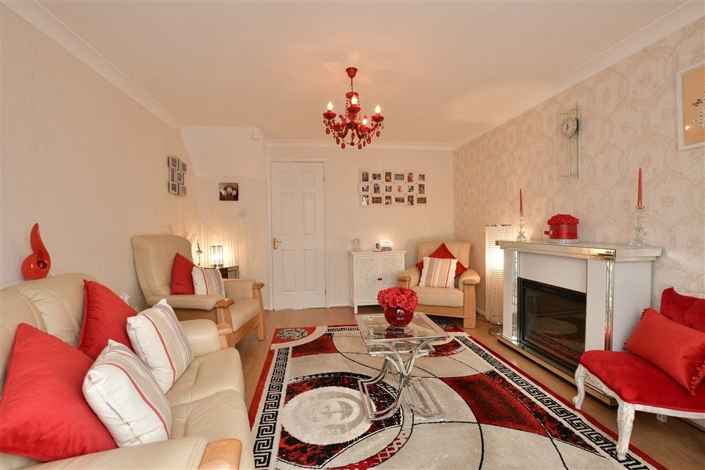 Property photo 2 of 12 Lounge/Dining Room